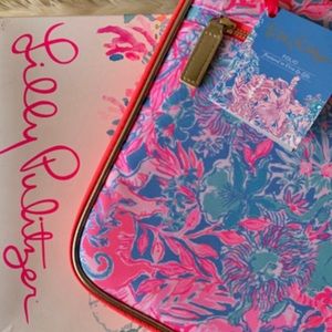 Lilly Pulitzer FOLIO featured in Viva La Lilly
